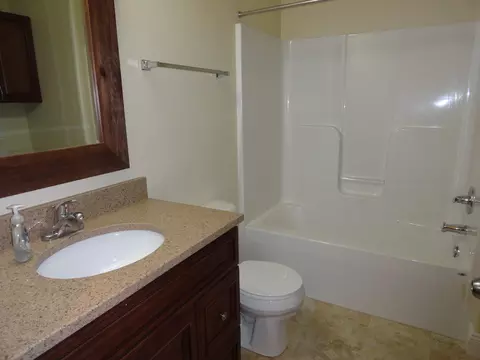 706 Lasalle Dr, Bismarck, ND 58503 photo 7