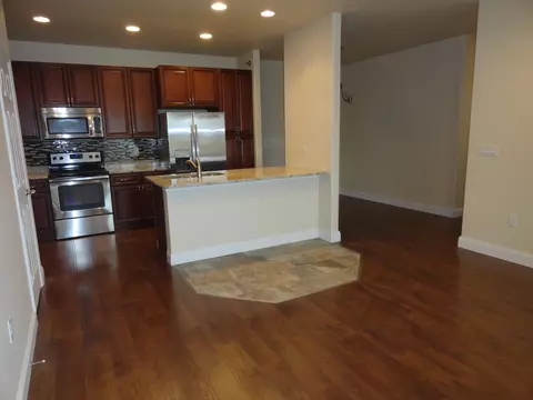 706 Lasalle Dr, Bismarck, ND 58503 photo 2