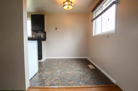 406 E Turnpike Ave, Bismarck, ND 58501 photo 5