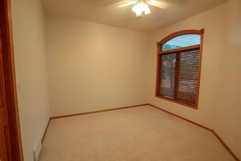 1912 Mesquite Loop, Bismarck, ND 58503 photo 23