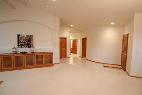 1912 Mesquite Loop, Bismarck, ND 58503 photo 9