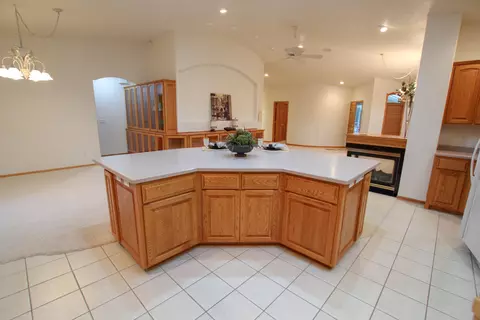 1912 Mesquite Loop, Bismarck, ND 58503 photo 7