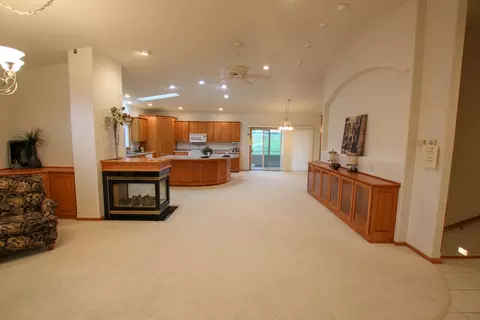 1912 Mesquite Loop, Bismarck, ND 58503 photo 3