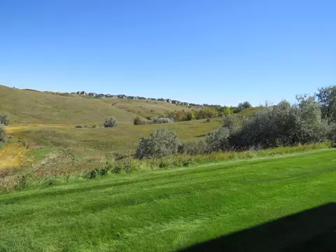 1912 Mesquite Loop, Bismarck, ND 58503 photo 12