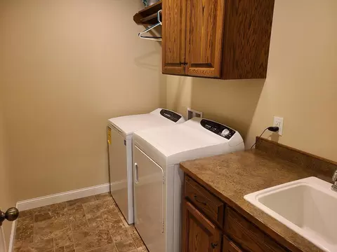 3629 Daytona Dr, Bismarck, ND 58503 photo 16