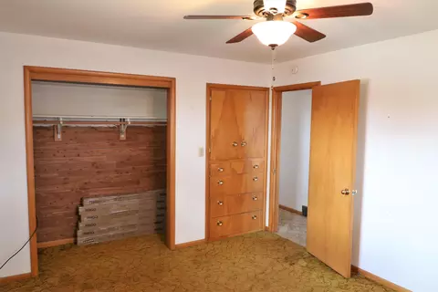 802 Tower Pl, Mandan, ND 58554 photo 9