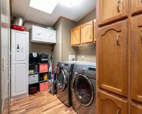 206 Deer St E, Mandan, ND 58554 photo 11