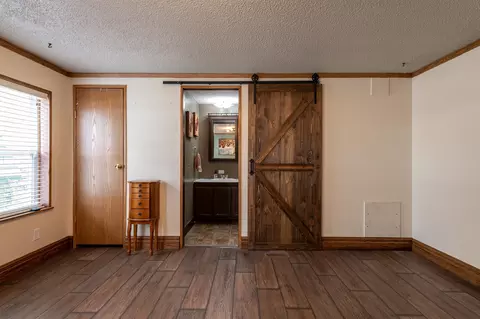 206 Deer St E, Mandan, ND 58554 photo 10