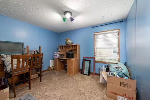 206 Deer St E, Mandan, ND 58554 photo 12