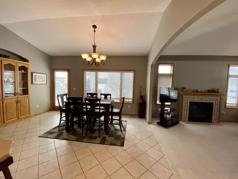 3313 Thunderbird Ln, Bismarck, ND 58503 photo 10