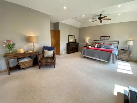 3313 Thunderbird Ln, Bismarck, ND 58503 photo 20