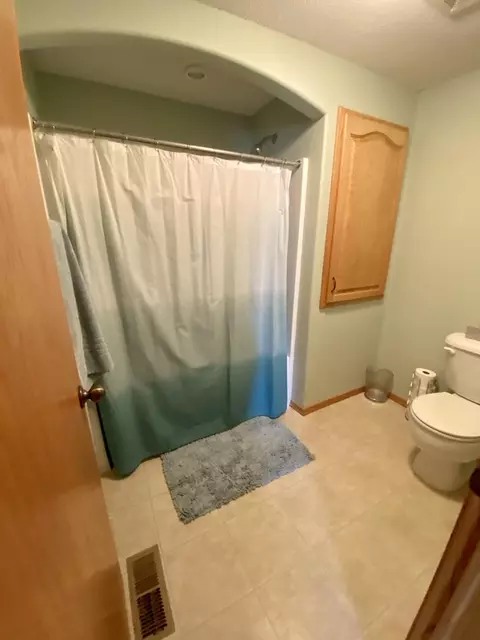 3313 Thunderbird Ln, Bismarck, ND 58503 photo 29