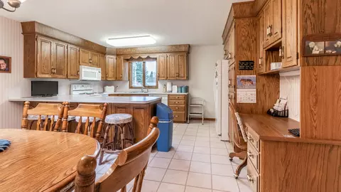 909 Central Ave, Bismarck, ND 58501 photo 6