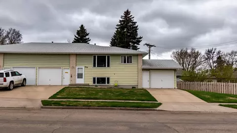 909 Central Ave, Bismarck, ND 58501 photo 27