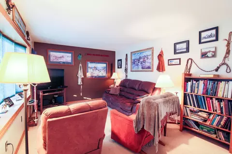 1012 Cherry Ln, Beulah, ND 58523 photo 6