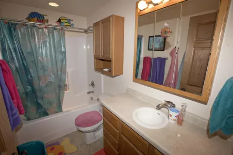 6375 Edgerly Ln, Lincoln, ND 58504 photo 18