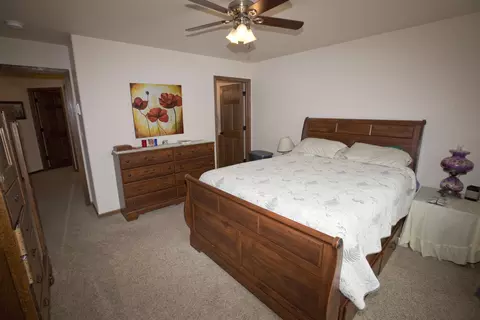 6375 Edgerly Ln, Lincoln, ND 58504 photo 8