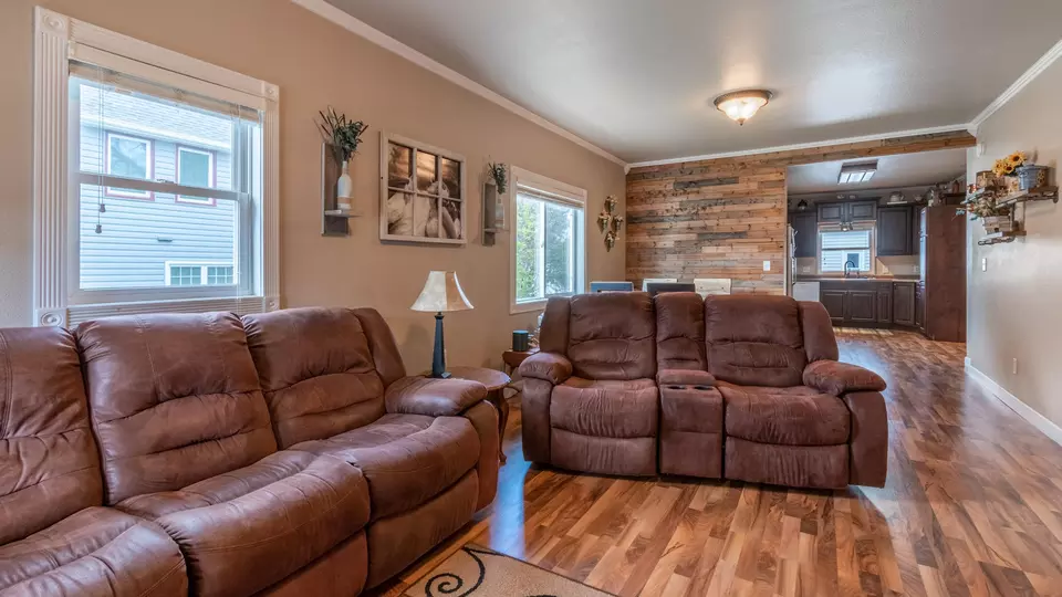  609 6th Ave NW, Mandan, ND 58554 photo 8