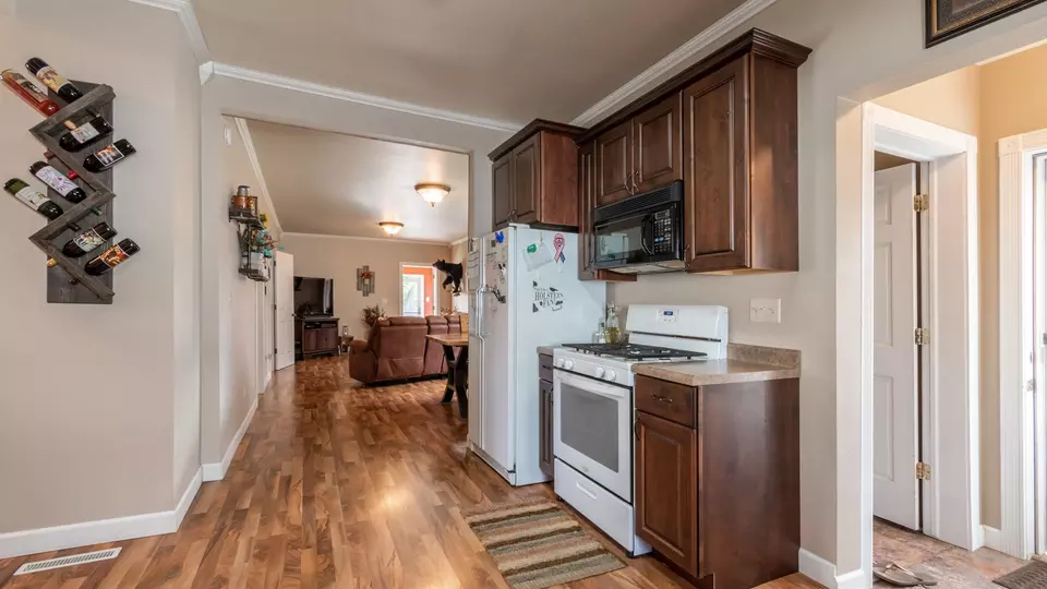  609 6th Ave NW, Mandan, ND 58554 photo 15