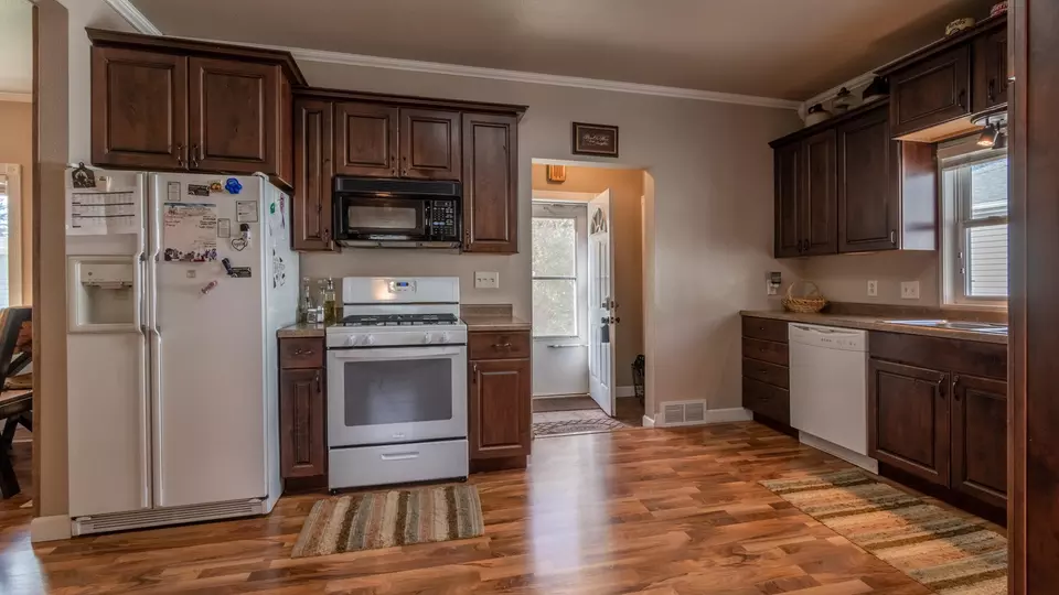  609 6th Ave NW, Mandan, ND 58554 photo 14