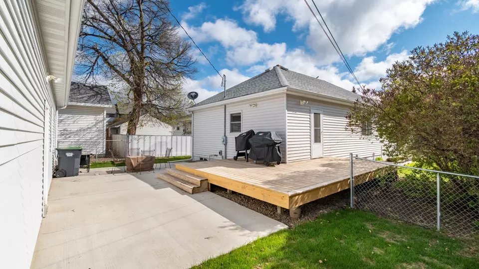  609 6th Ave NW, Mandan, ND 58554 photo 33