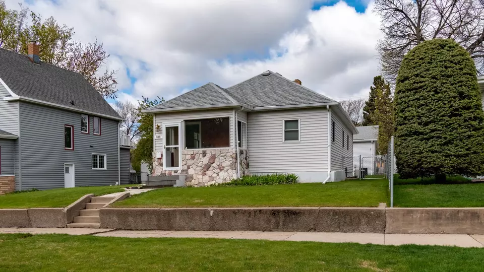  609 6th Ave NW, Mandan, ND 58554 photo 38
