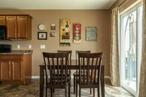 201 Brandenburg Loop, Bismarck, ND 58504 photo 5