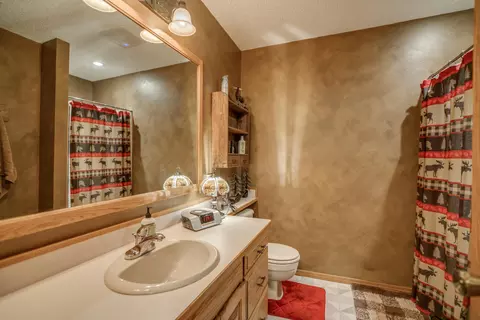 3328 Hackberry St, Bismarck, ND 58503 photo 31
