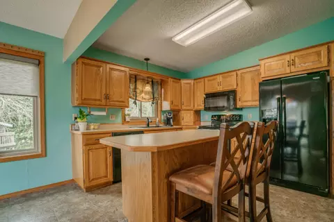 3328 Hackberry St, Bismarck, ND 58503 photo 5
