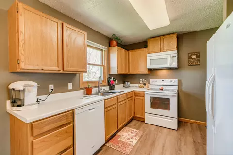 109 Sturgis Loop, Lincoln, ND 58504 photo 5