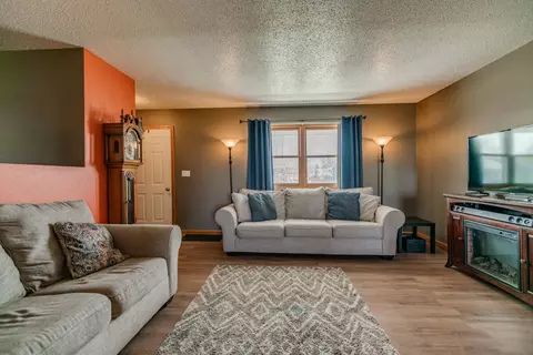 109 Sturgis Loop, Lincoln, ND 58504 photo 4