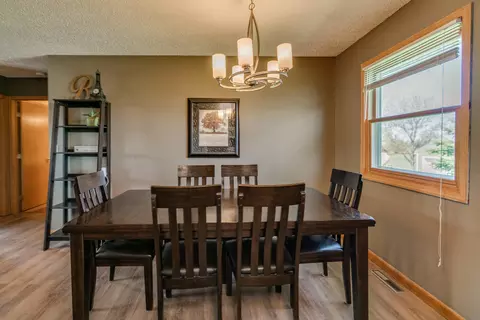 109 Sturgis Loop, Lincoln, ND 58504 photo 8