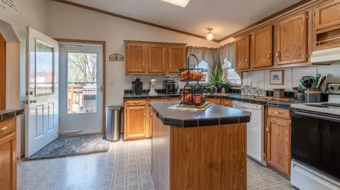 219 Coyote St, Mandan, ND 58554 photo 7
