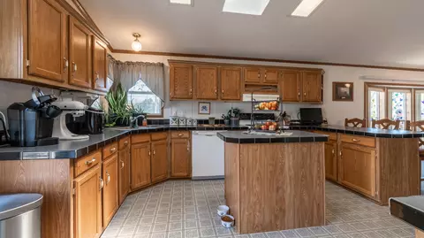 219 Coyote St, Mandan, ND 58554 photo 8