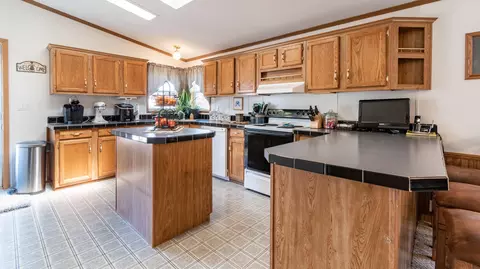 219 Coyote St, Mandan, ND 58554 photo 6