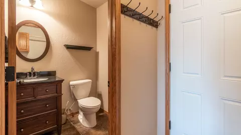 4701 Calgary Ave, Bismarck, ND 58503 photo 11