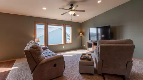4701 Calgary Ave, Bismarck, ND 58503 photo 17