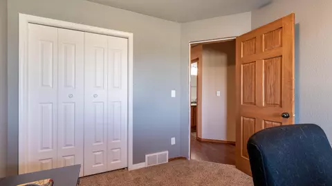 4701 Calgary Ave, Bismarck, ND 58503 photo 23