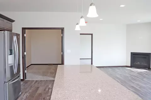307 Irvine Loop, Bismarck, ND 58504 photo 32