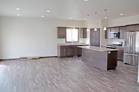 307 Irvine Loop, Bismarck, ND 58504 photo 34