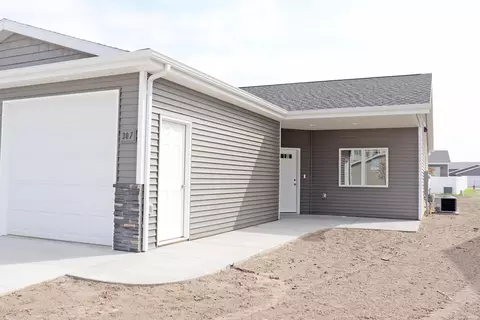 307 Irvine Loop, Bismarck, ND 58504 photo 36