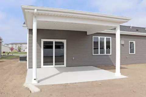 307 Irvine Loop, Bismarck, ND 58504 photo 37