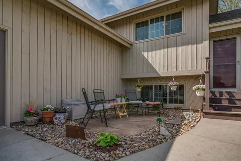 500 E Wachter Ave, Bismarck, ND 58504 photo 3
