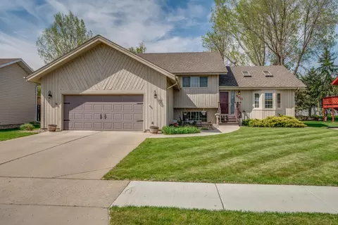 500 E Wachter Ave, Bismarck, ND 58504 photo 1