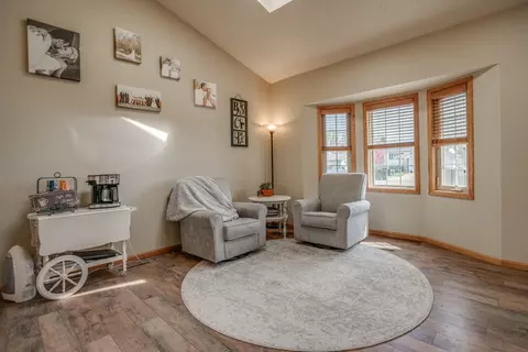 500 E Wachter Ave, Bismarck, ND 58504 photo 8