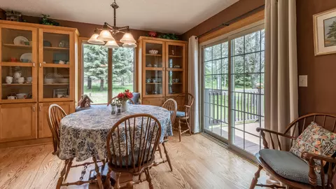 3035 Dublin Dr, Bismarck, ND 58503 photo 9