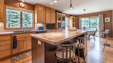 3035 Dublin Dr, Bismarck, ND 58503 photo 4