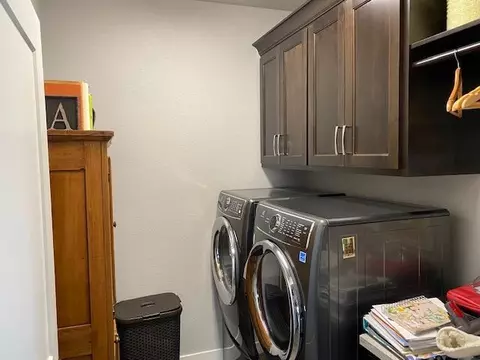 910 Select Ln, Bismarck, ND 58503 photo 12