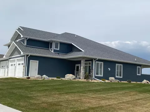 910 Select Ln, Bismarck, ND 58503 photo 5