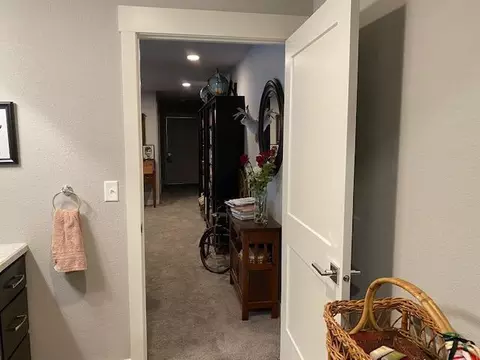 910 Select Ln, Bismarck, ND 58503 photo 24